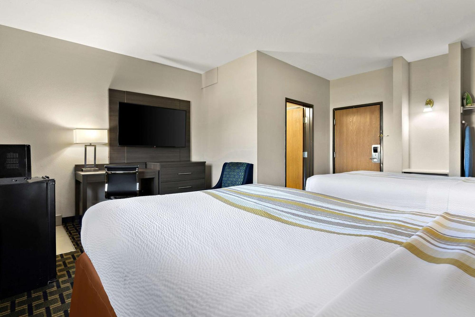 Surestay Plus Hotel By Best Western Tulsa East Eksteriør bilde